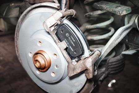 Замена тормозных колодок и дисков VW SHARAN в Балаково, Саратовская область